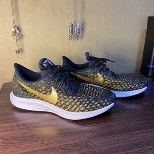 Nike running shoes Size 8.5